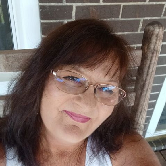 Meet your Posher, Joyce - Picture 1 of 1